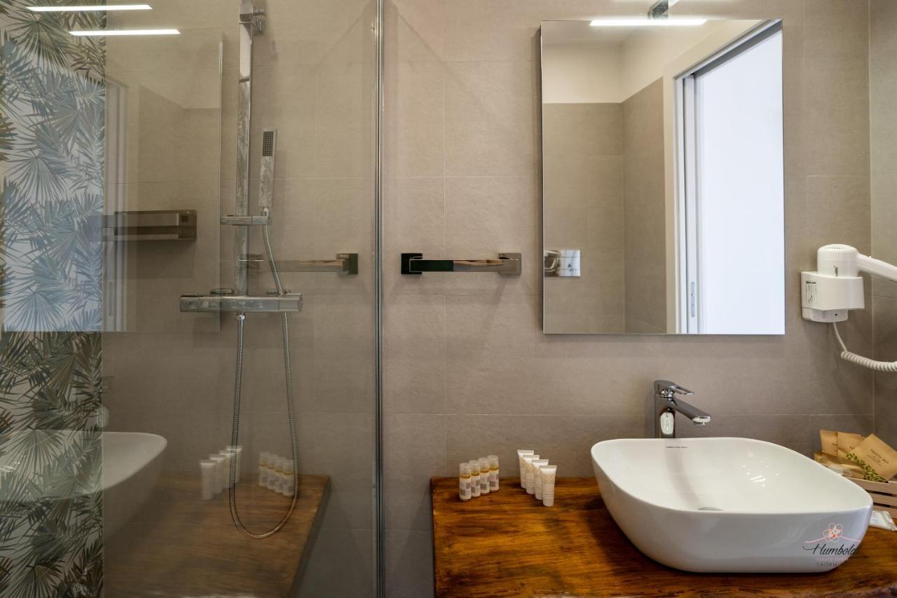 Humboldt Luxury Rooms ตาออร์มินา ภายนอก รูปภาพ