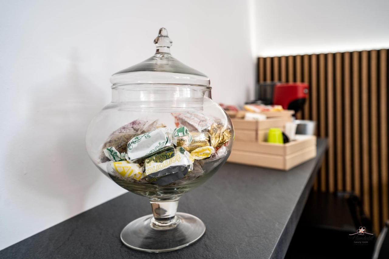 Humboldt Luxury Rooms ตาออร์มินา ภายนอก รูปภาพ