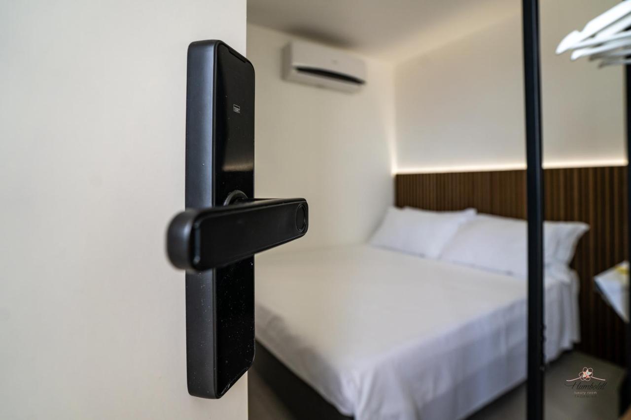 Humboldt Luxury Rooms ตาออร์มินา ภายนอก รูปภาพ